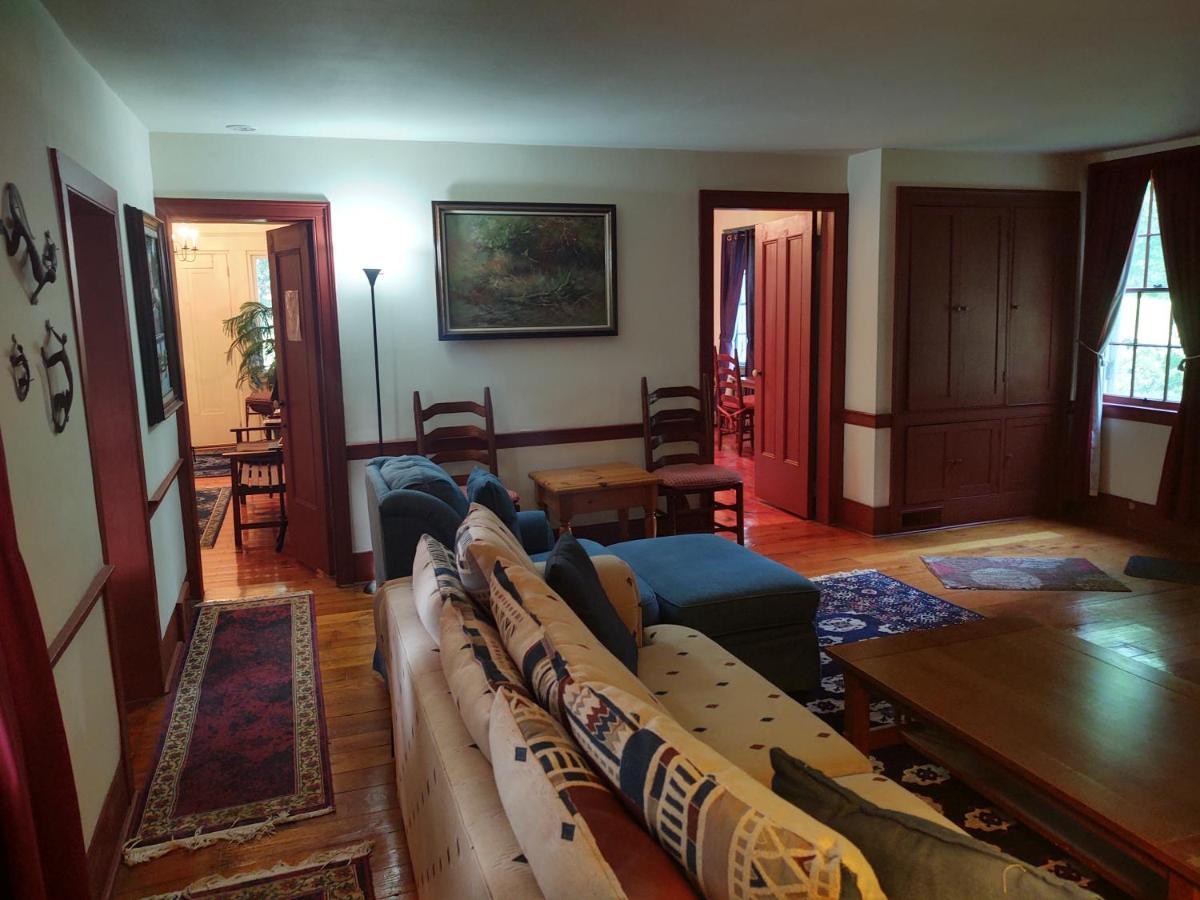 1805 House Bed & Breakfast Hollowville Eksteriør bilde